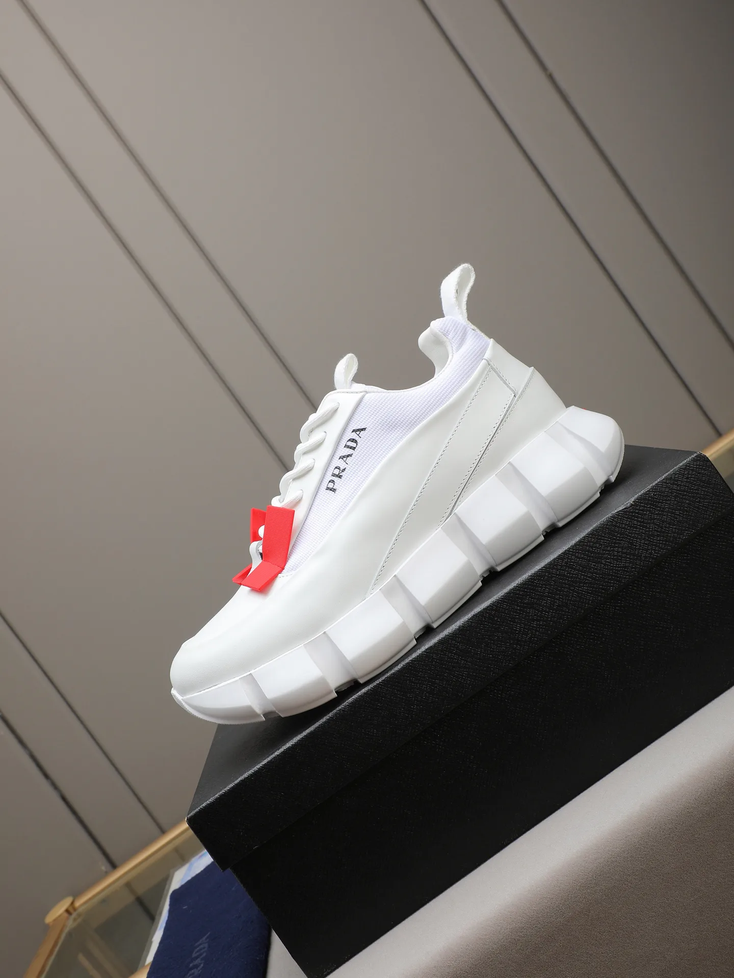 Кроссовки Мужские Prada 11490472