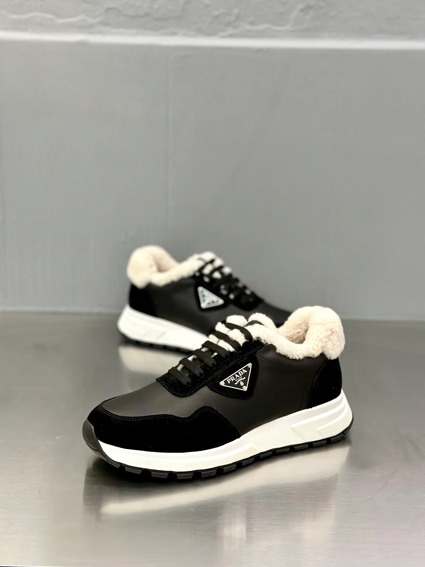 Кроссовки Мужские Prada 254812