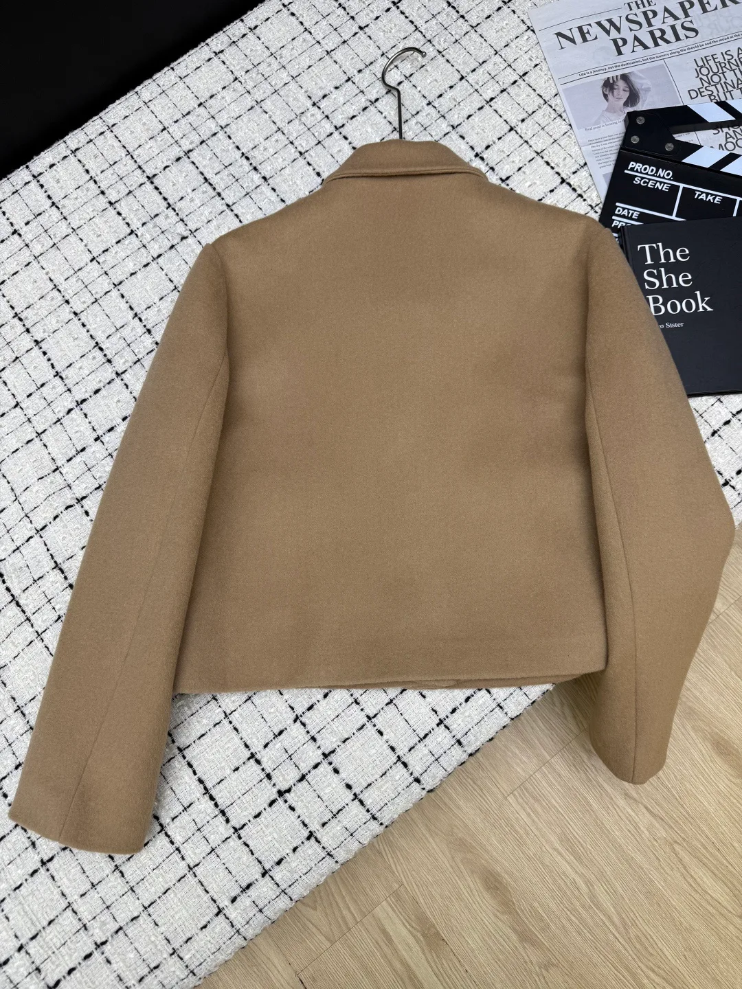 Куртки И Пуховики Женские Prada 5587377