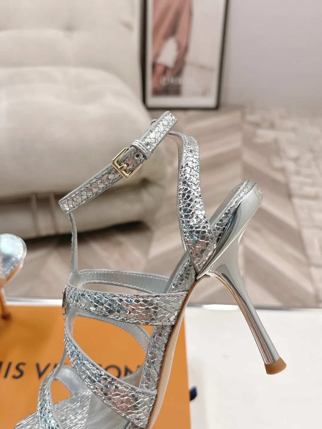Босоножки Женские Louis Vuitton 17578100