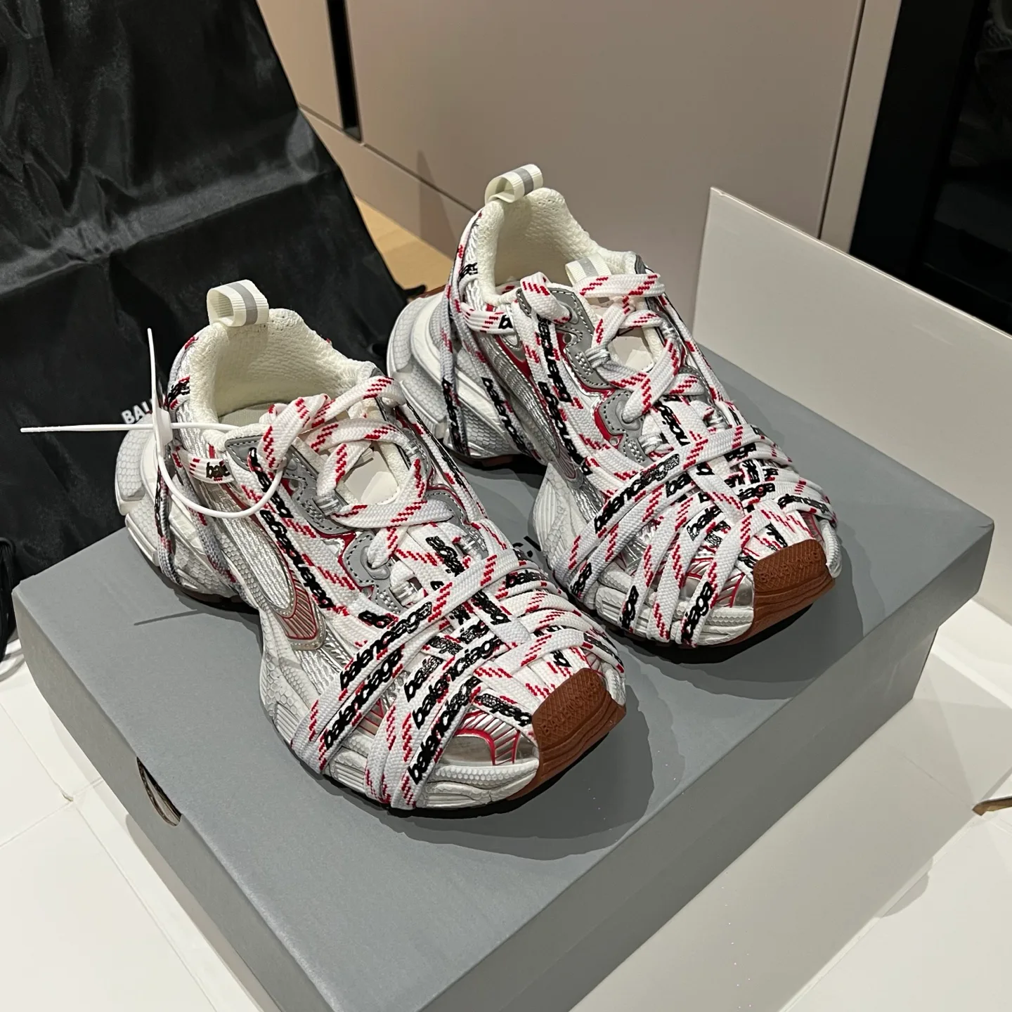 Кроссовки Женские Balenciaga 5027816