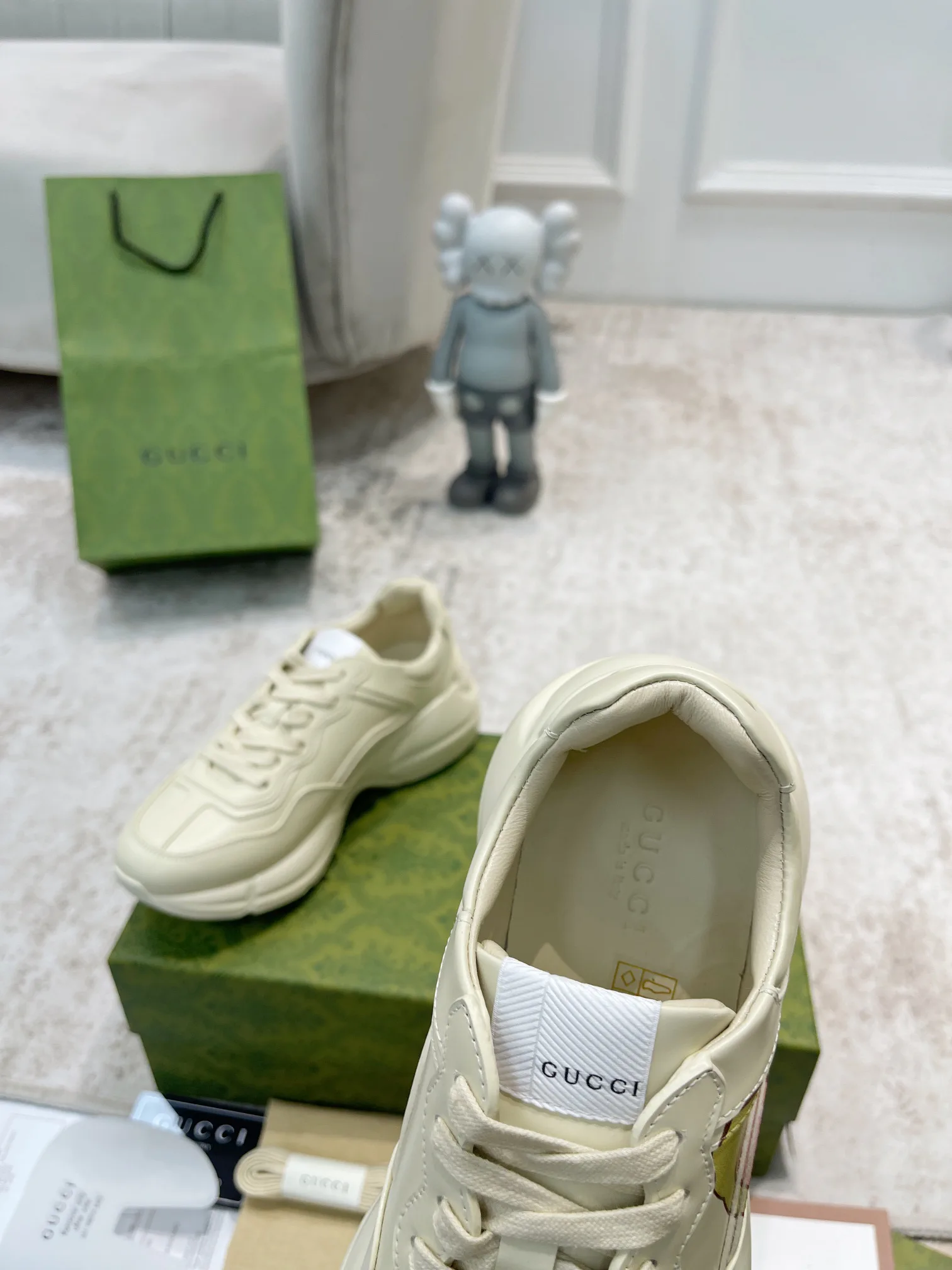 Кроссовки Женские Gucci 375869