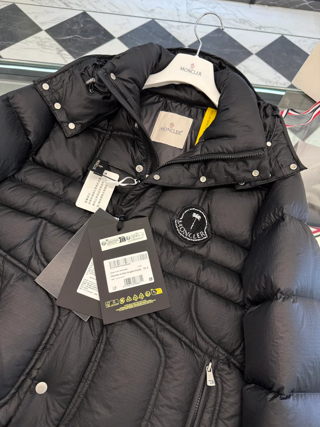 Куртки И Пуховики Женские Moncler 18007706