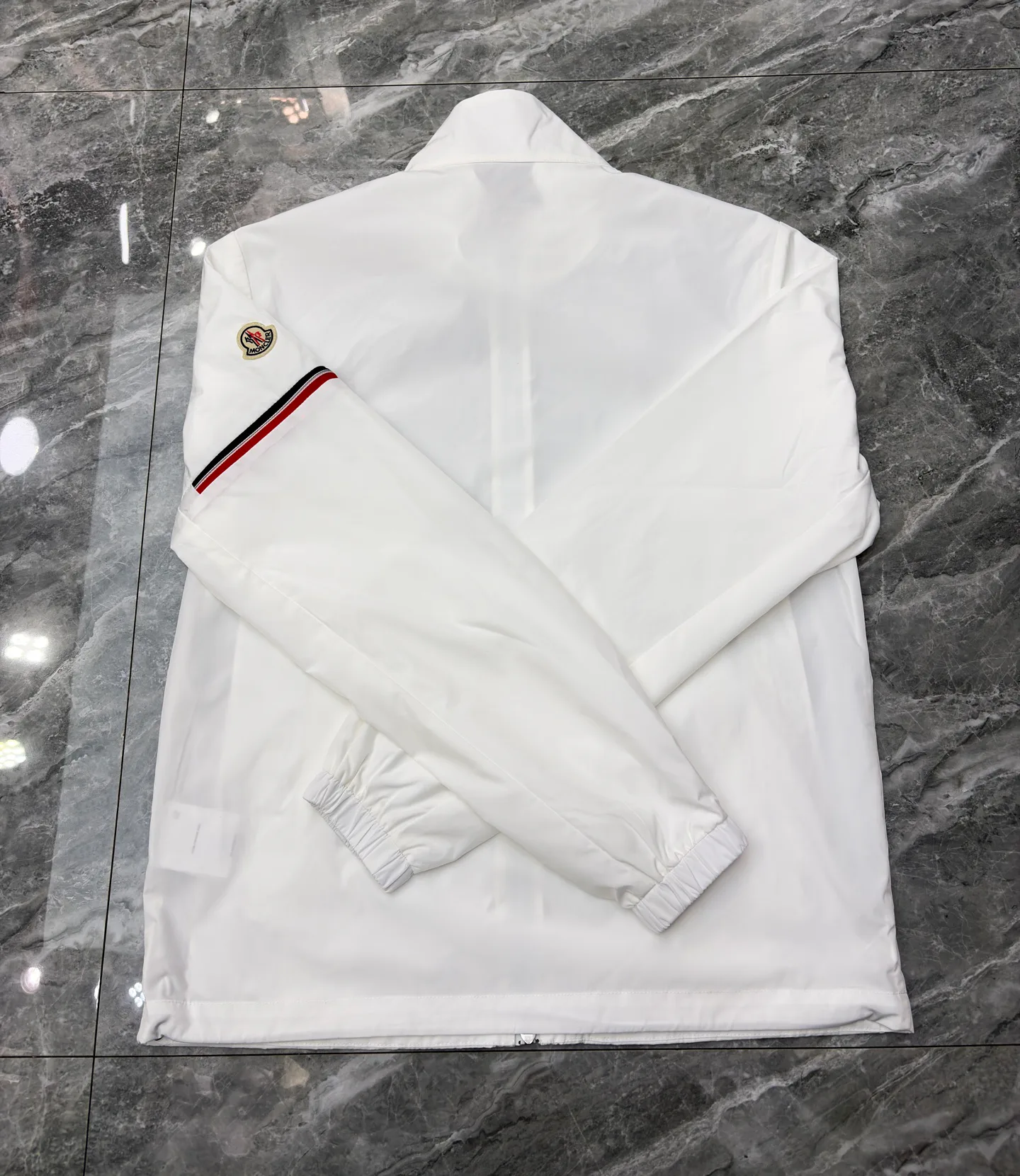 Куртки И Пуховики Женские Moncler 11690855