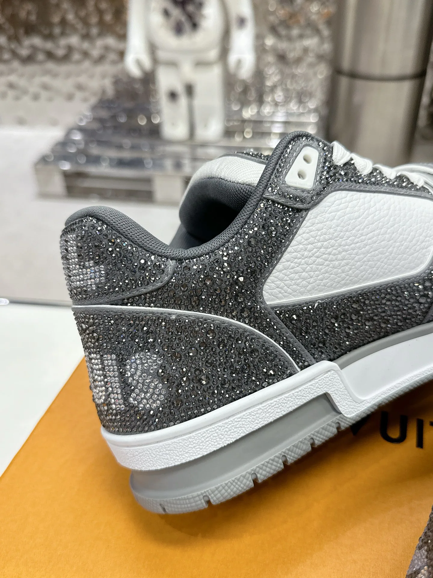 Кроссовки Женские Louis Vuitton 10060924