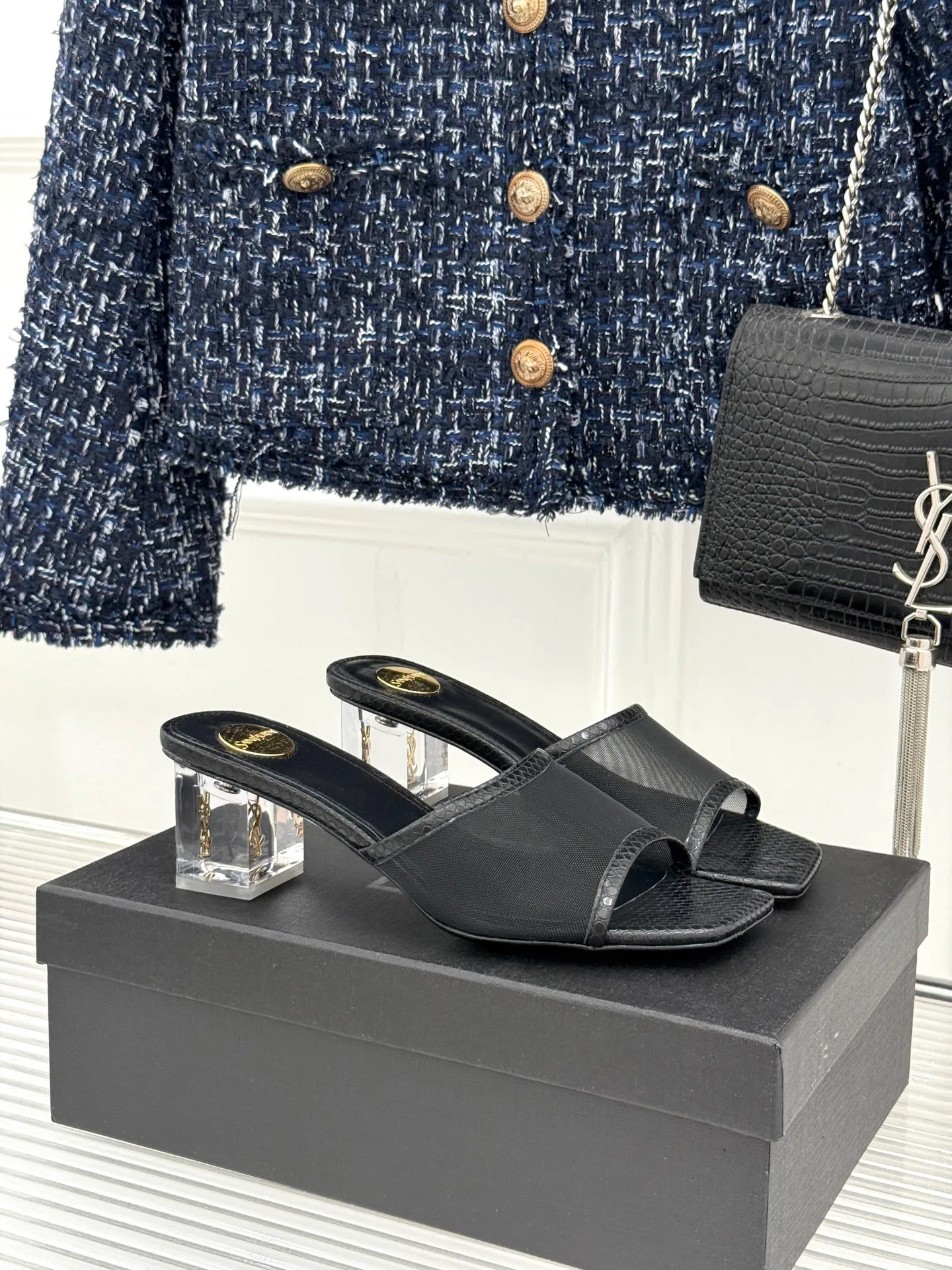 Босоножки Женские Saint Laurent 17024885