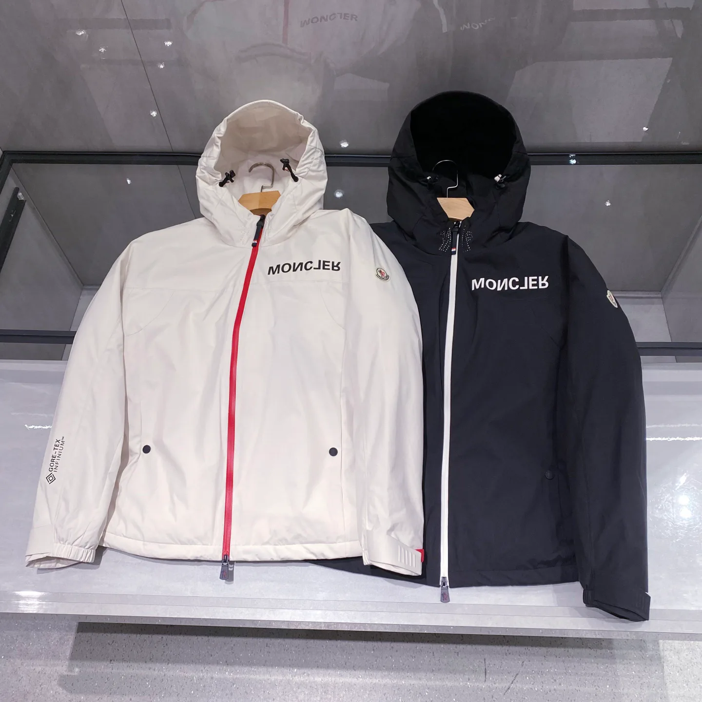 Куртки И Пуховики Мужские Moncler 339604