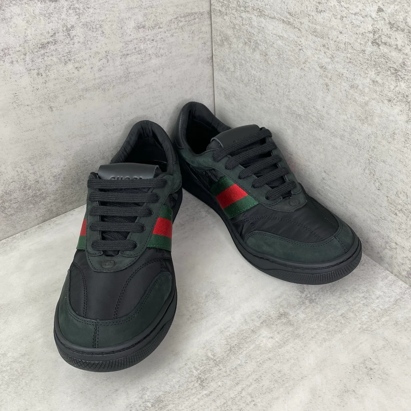 Кроссовки Женские Gucci 18283183