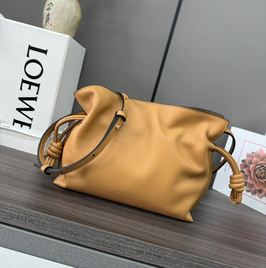 Клатчи Женские Loewe 11513647