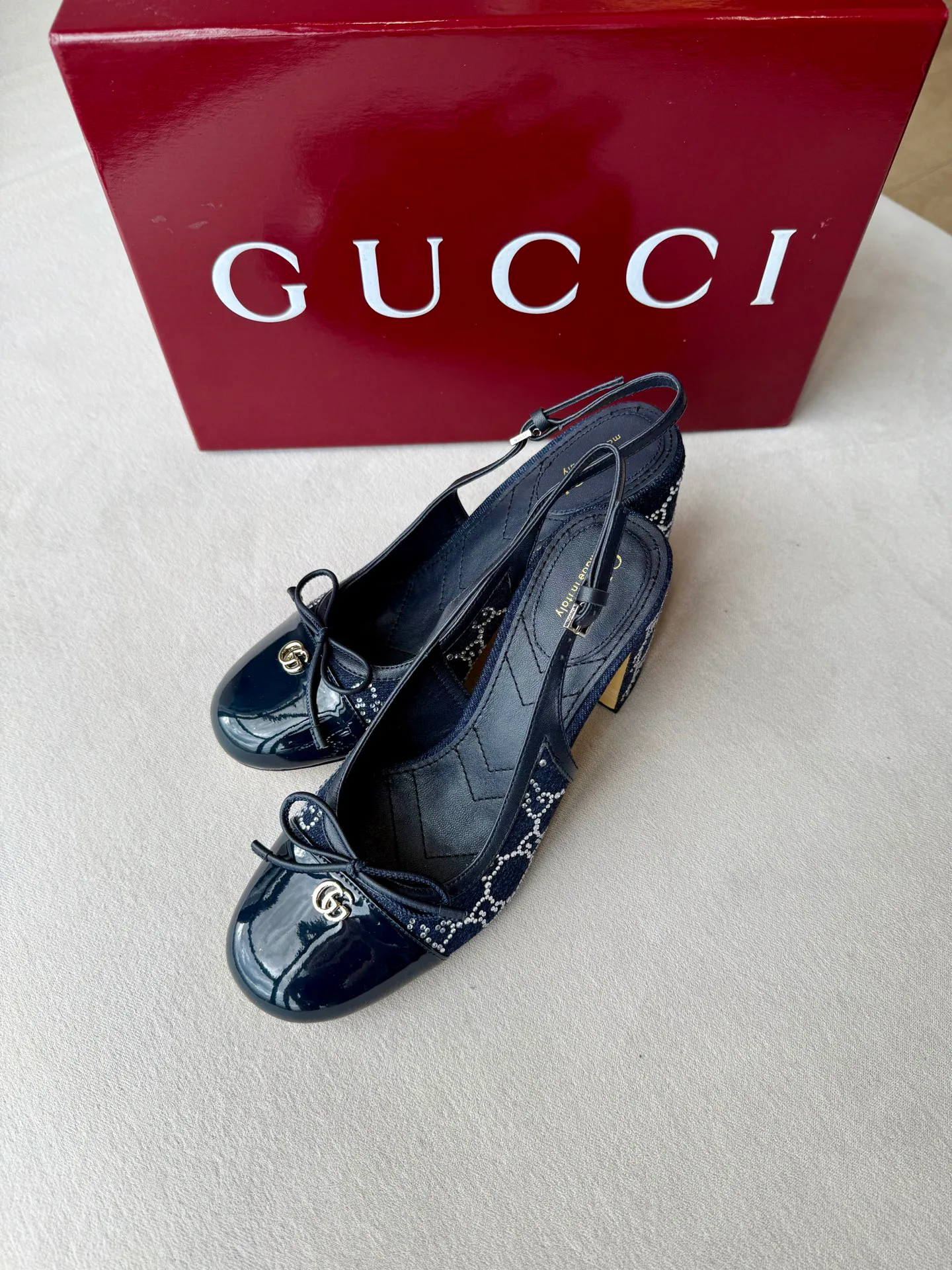 Туфли Женские Gucci 18120670