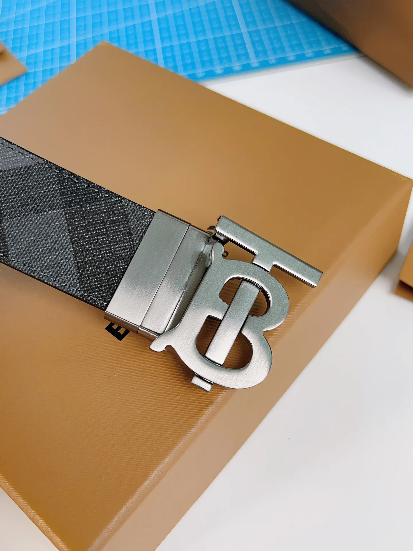 Ремни Burberry 35899