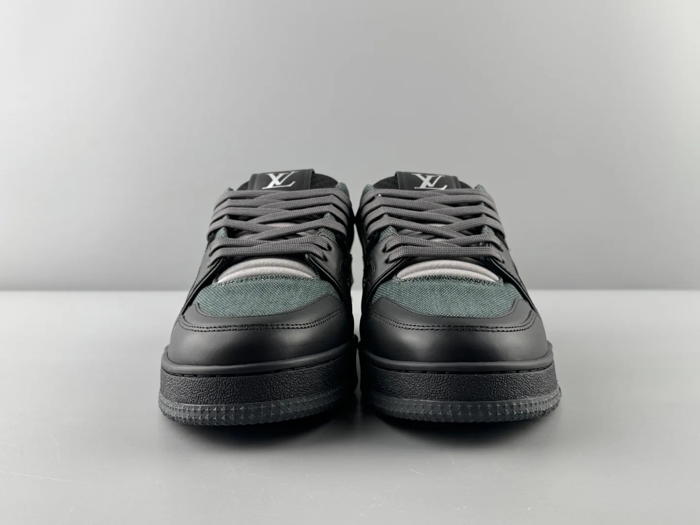 Кроссовки Мужские Louis Vuitton 1851319