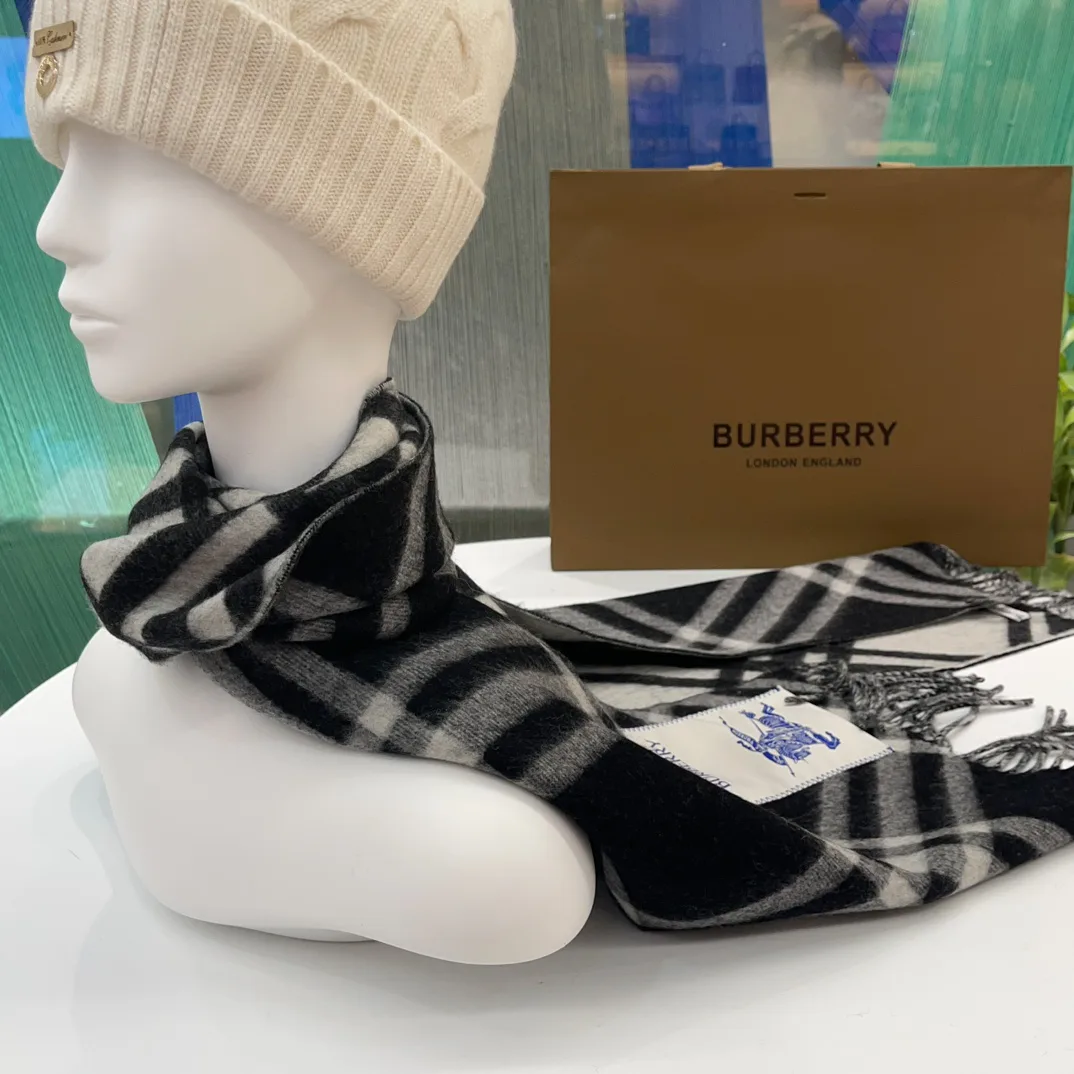 Шарфы Burberry 1223990