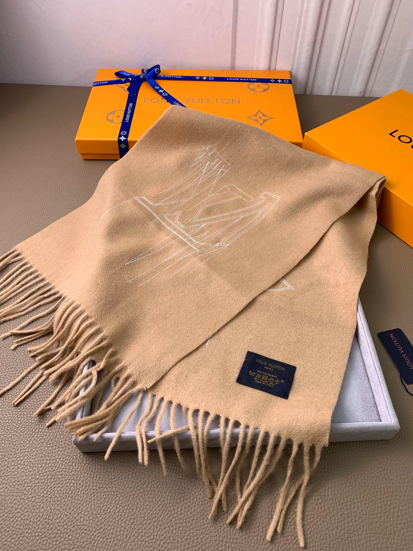 Шарфы Louis Vuitton 184199