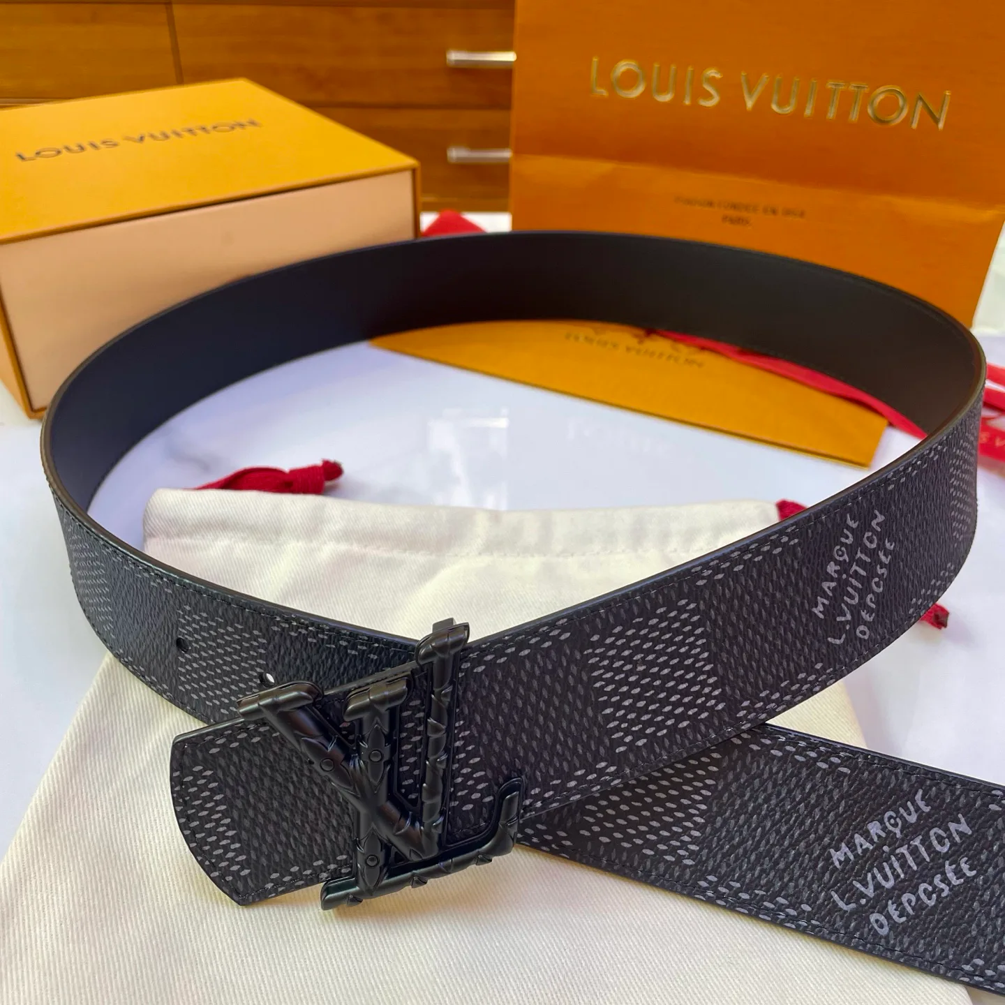 Ремни Louis Vuitton 11517958