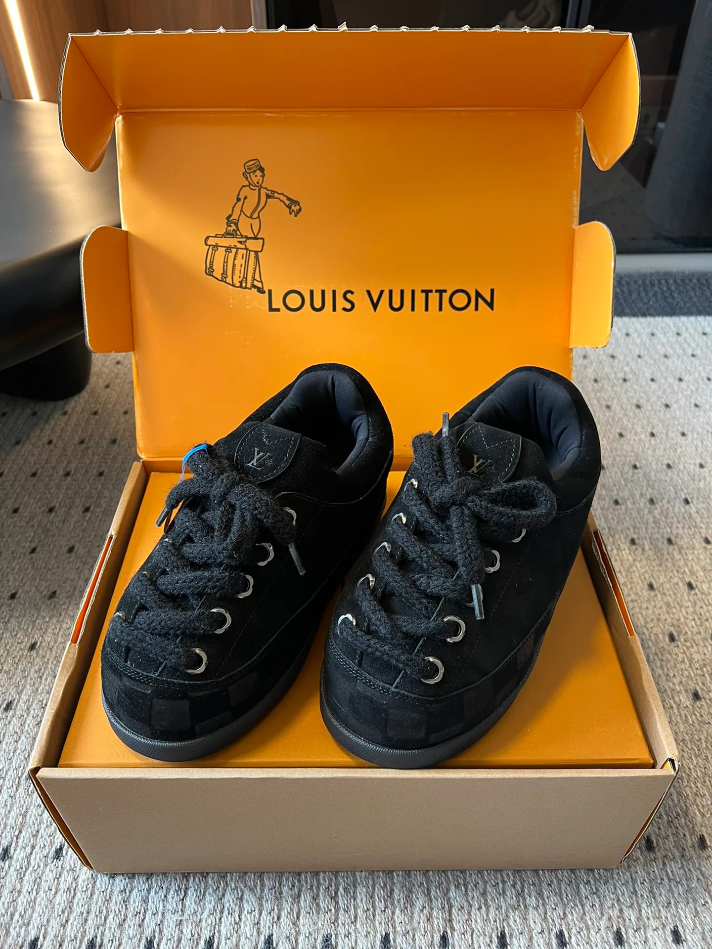 Кроссовки Женские Louis Vuitton 153608