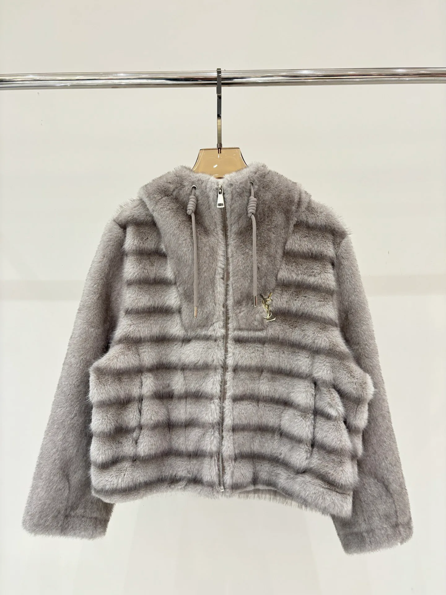 Шубы Женские Saint Laurent 548674