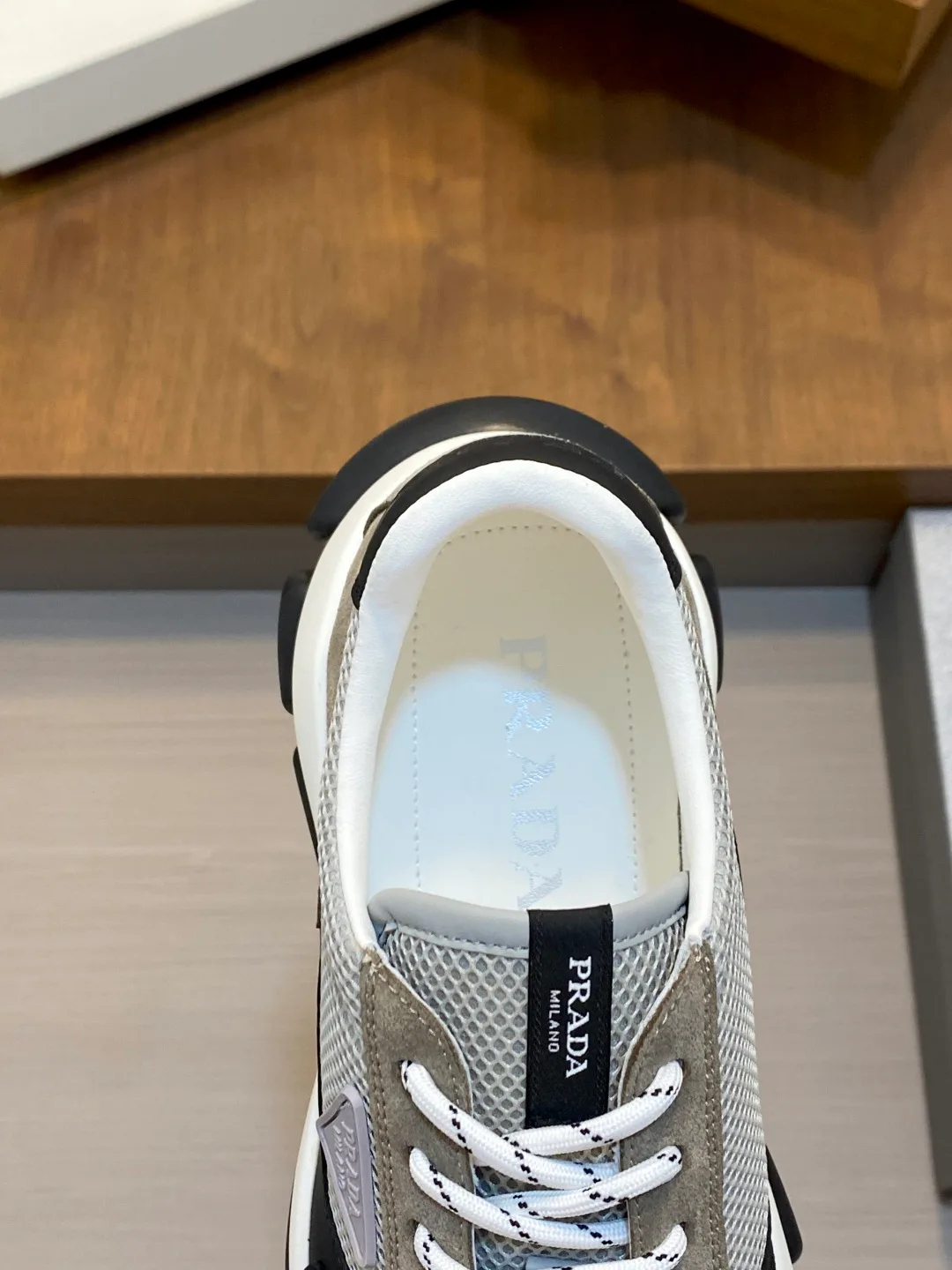 Кроссовки Мужские Prada 18055224