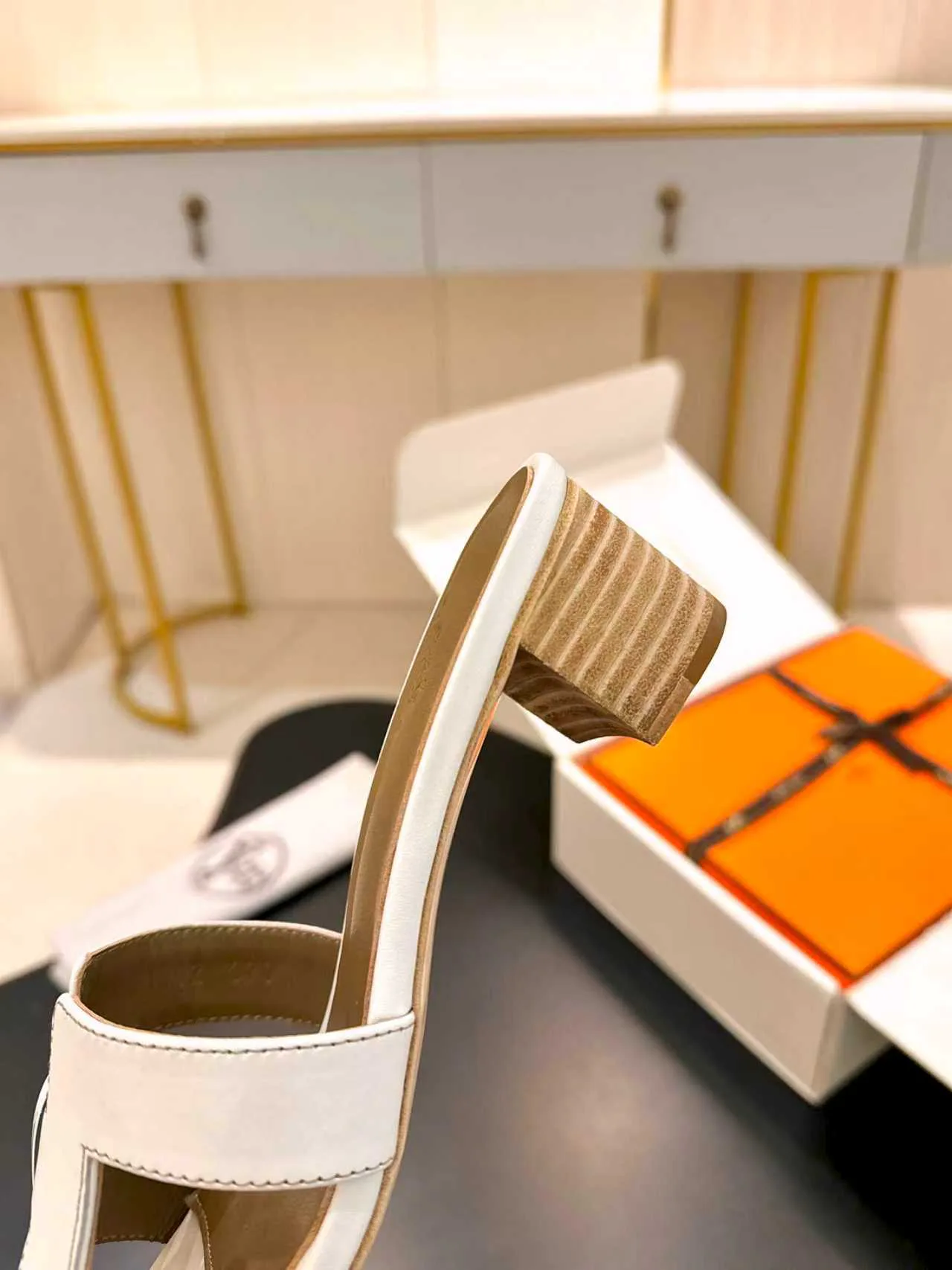 Босоножки Женские Hermes 10250438