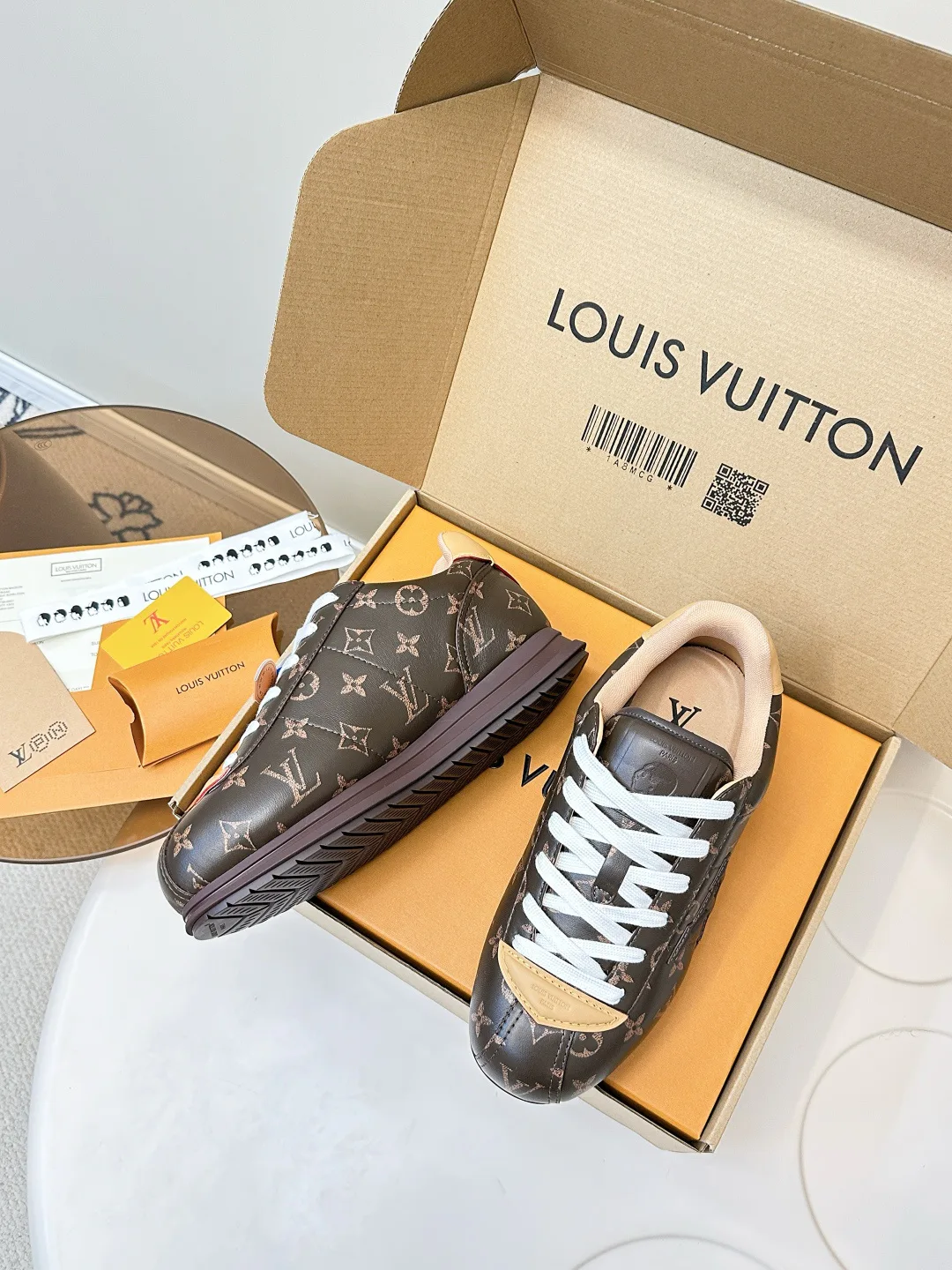 Кроссовки Женские Louis Vuitton 4948541