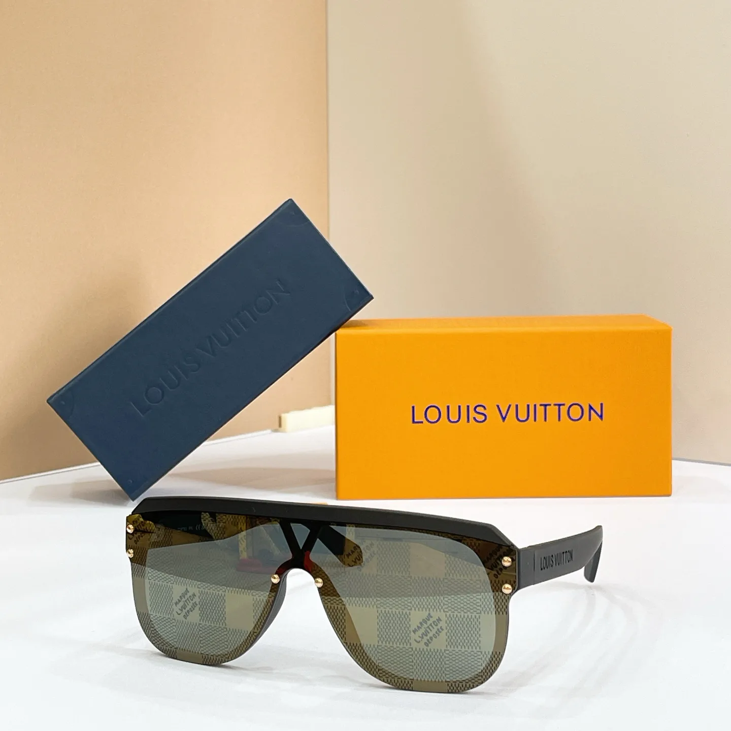Очки Louis Vuitton 17495845