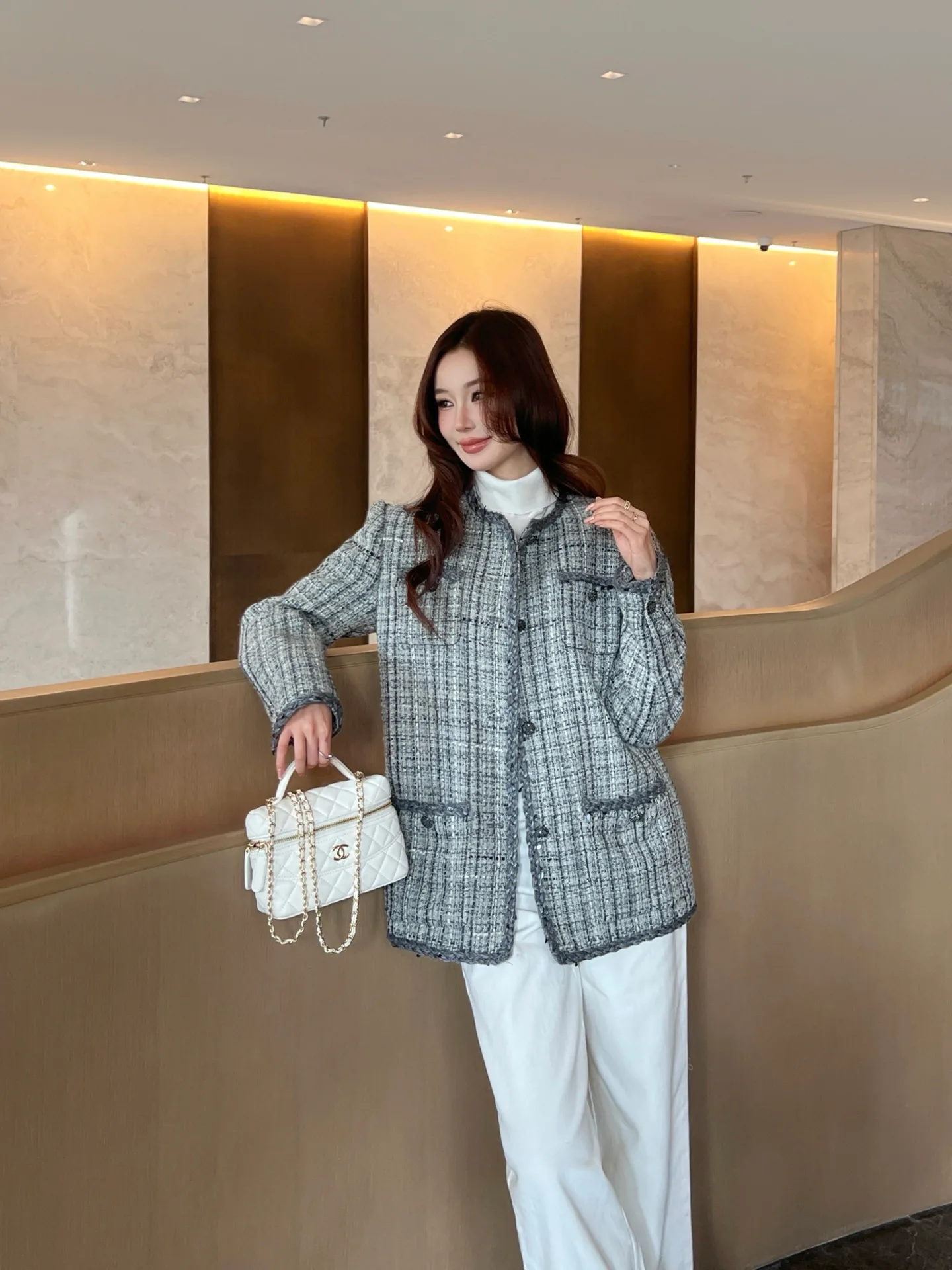 Куртки И Пуховики Женские Chanel 1212546