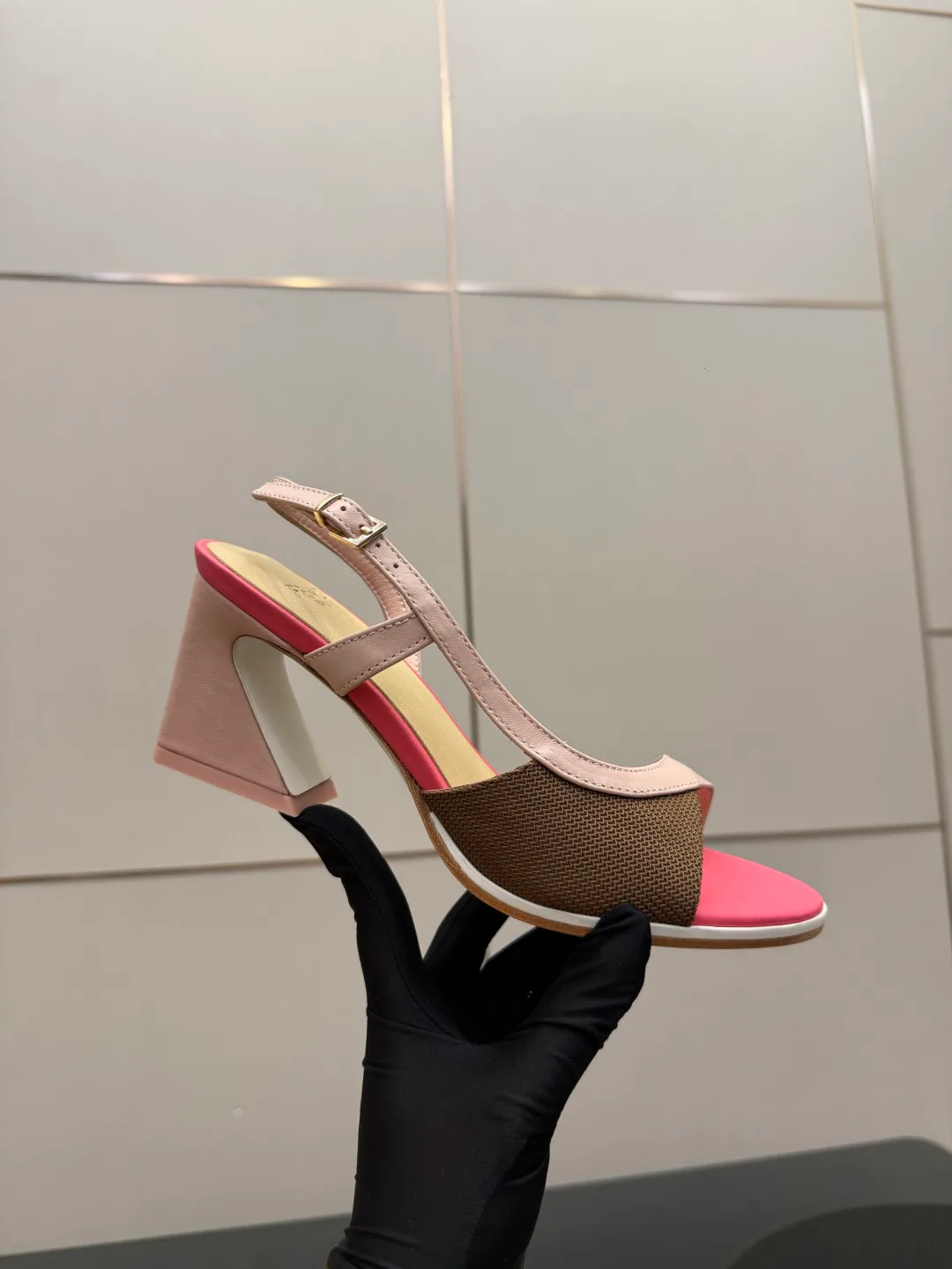 Туфли Женские Fendi 11755386