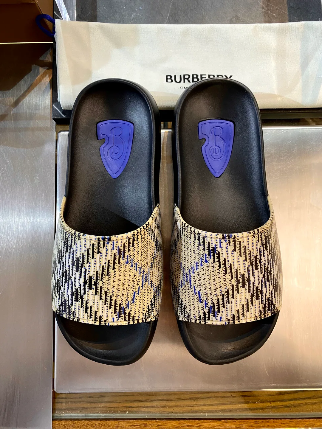 Шлепанцы Мужские Burberry 11250382