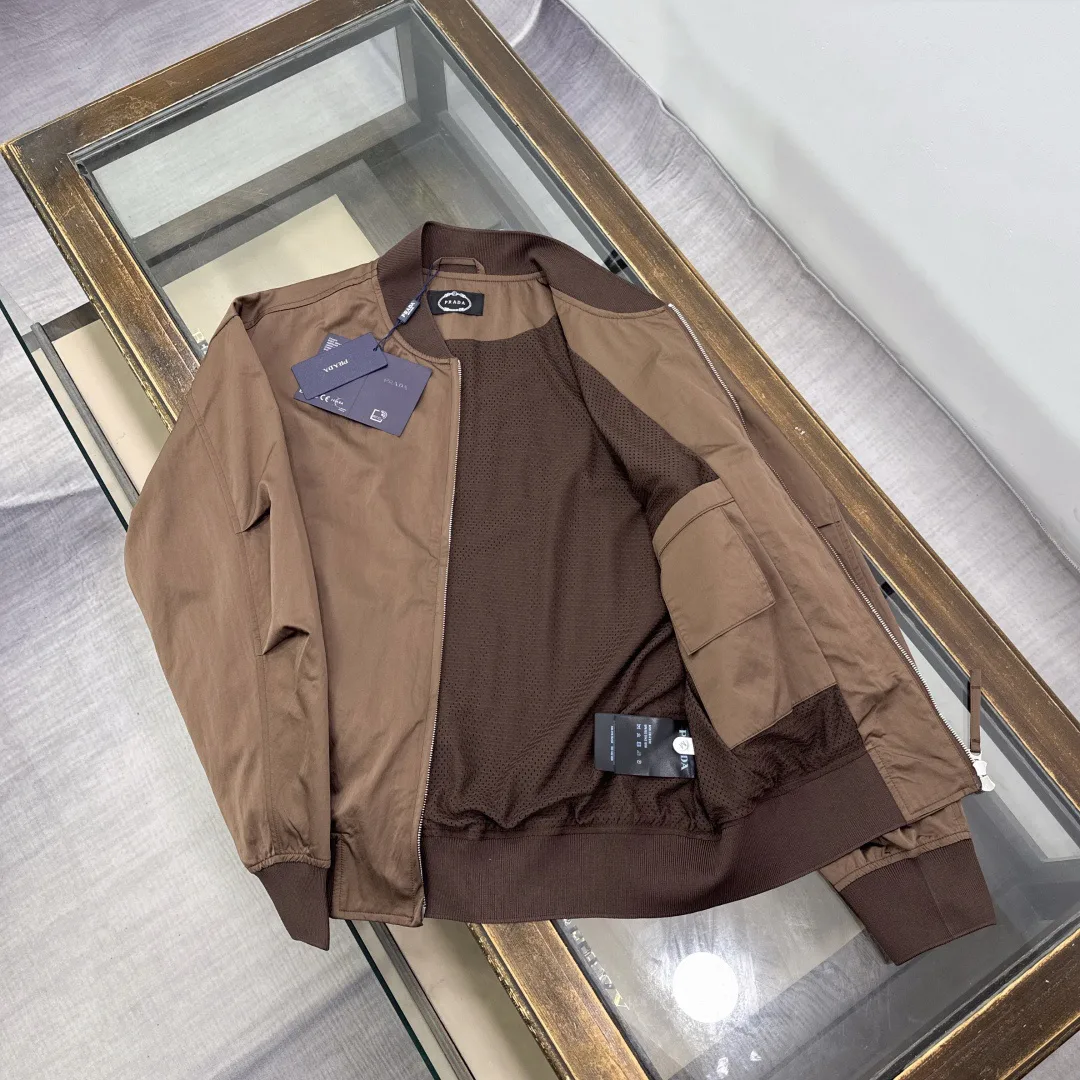 Куртки И Пуховики Мужские Prada 17550789