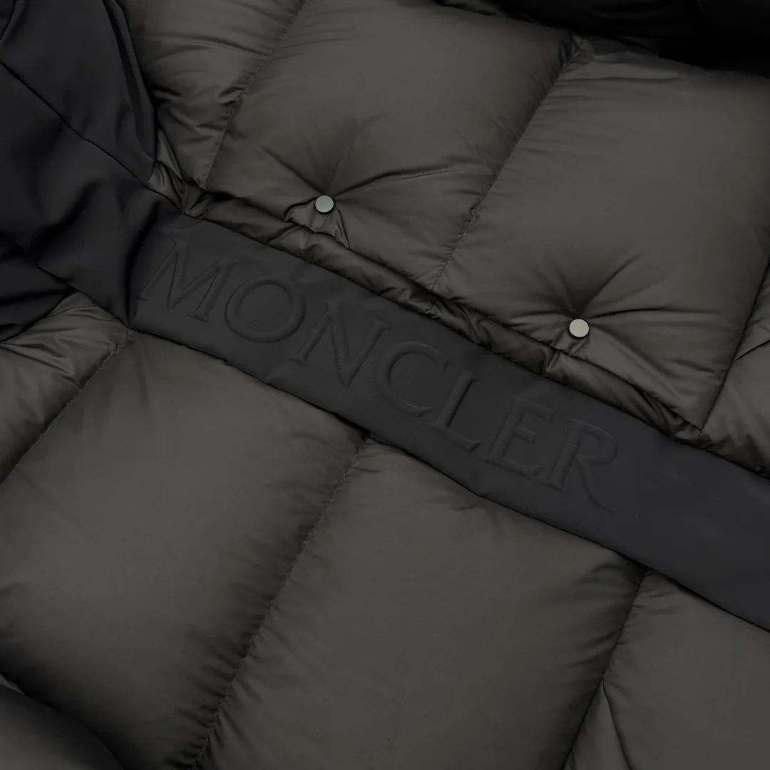 Куртки И Пуховики Мужские Moncler 17391898