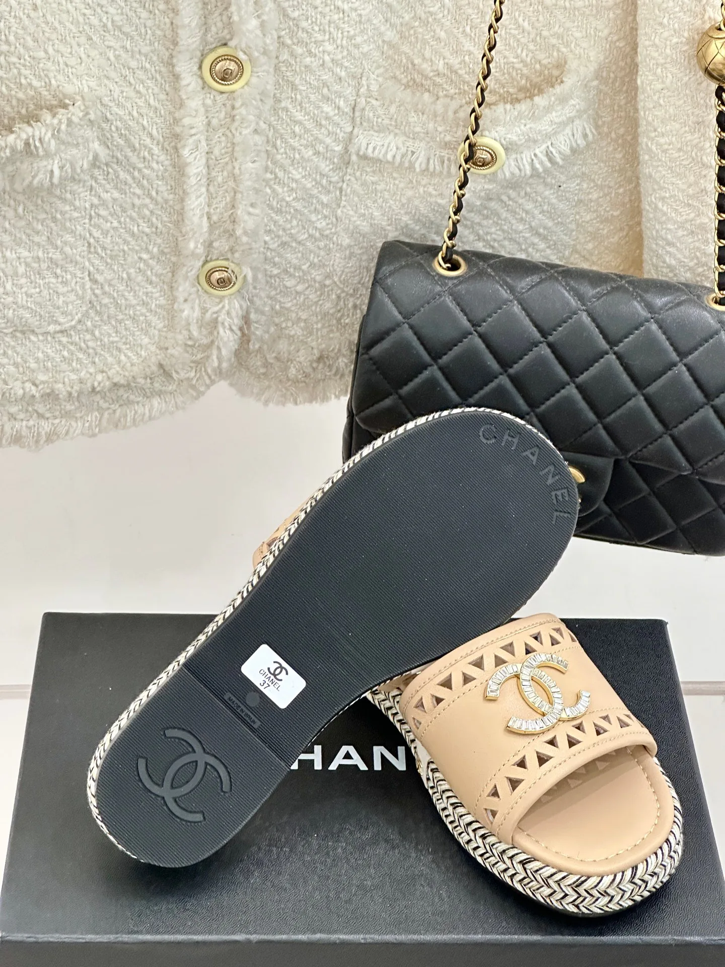 Шлепанцы Женские Chanel 30532