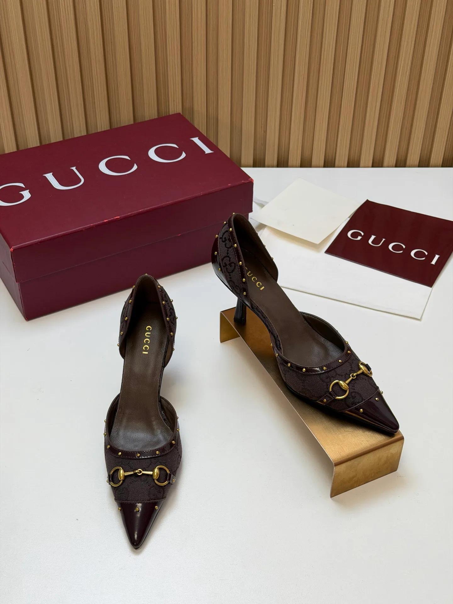 Туфли Женские Gucci 17631684