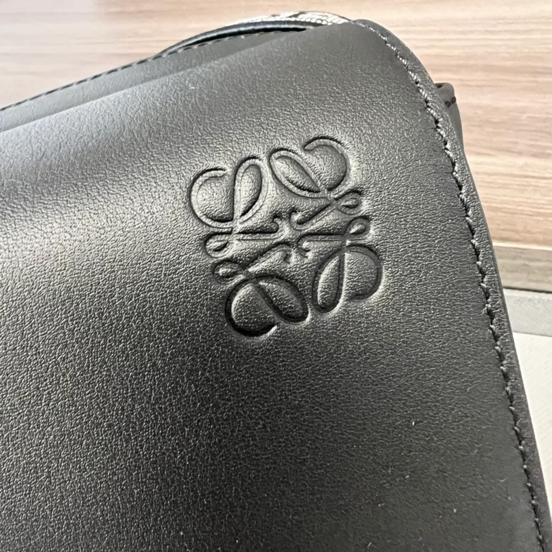 Сумки На Ремне Женские Loewe 6447990