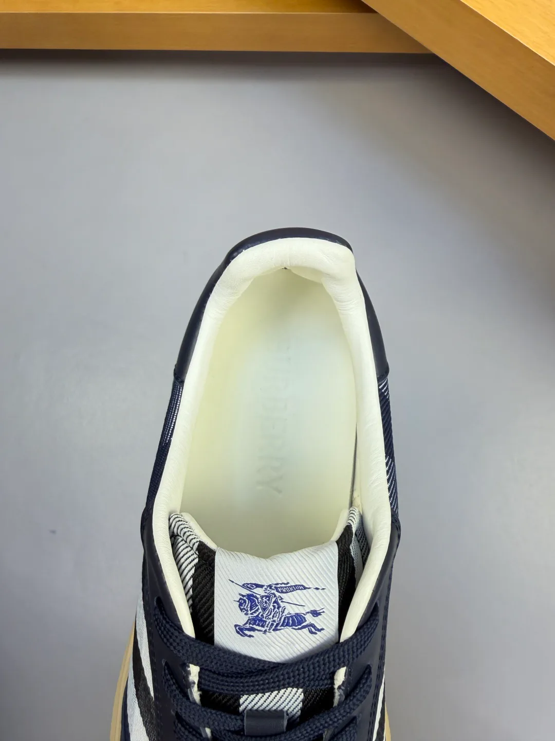 Кроссовки Мужские Burberry 19187009