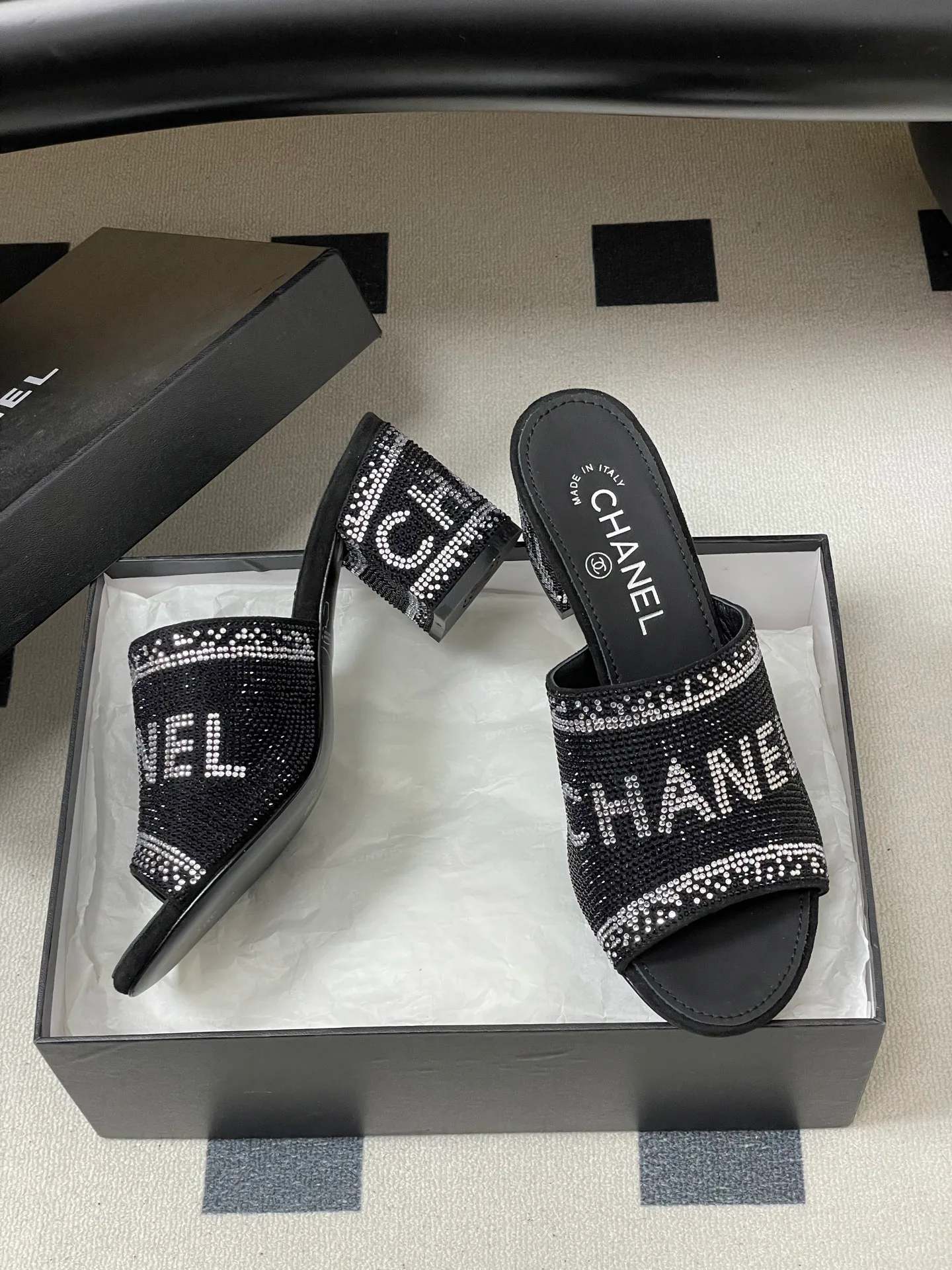 Босоножки Женские Chanel 10993946