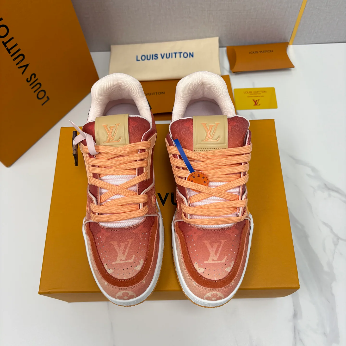 Кроссовки Женские Louis Vuitton 13140855