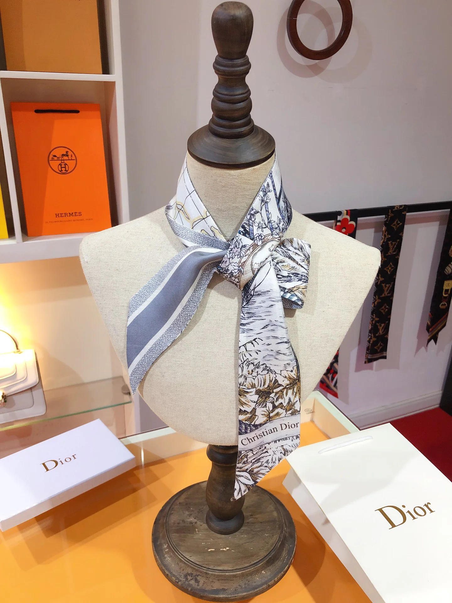 Платки Christian Dior 5445811