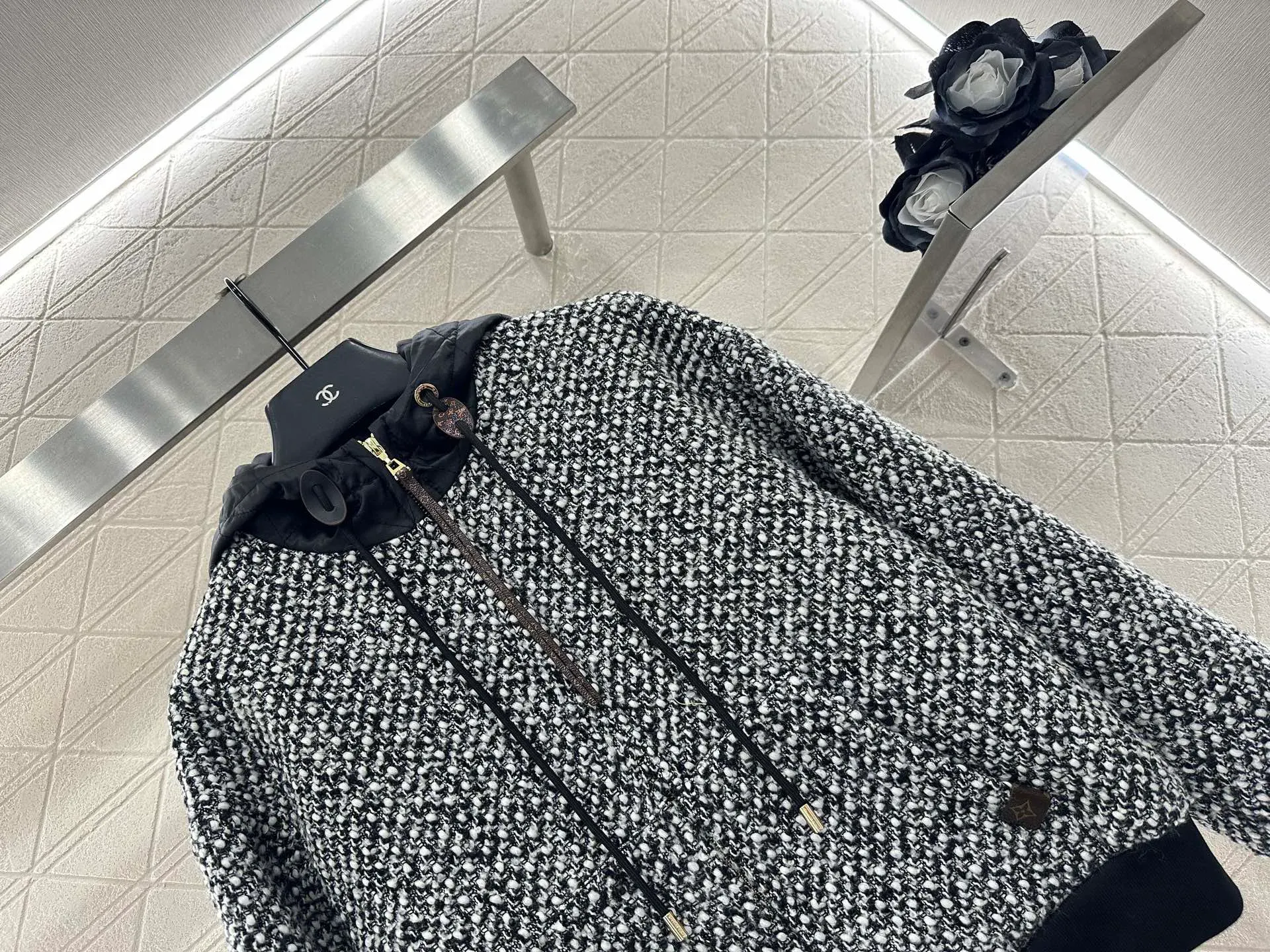 Куртки И Пуховики Женские Louis Vuitton 172517