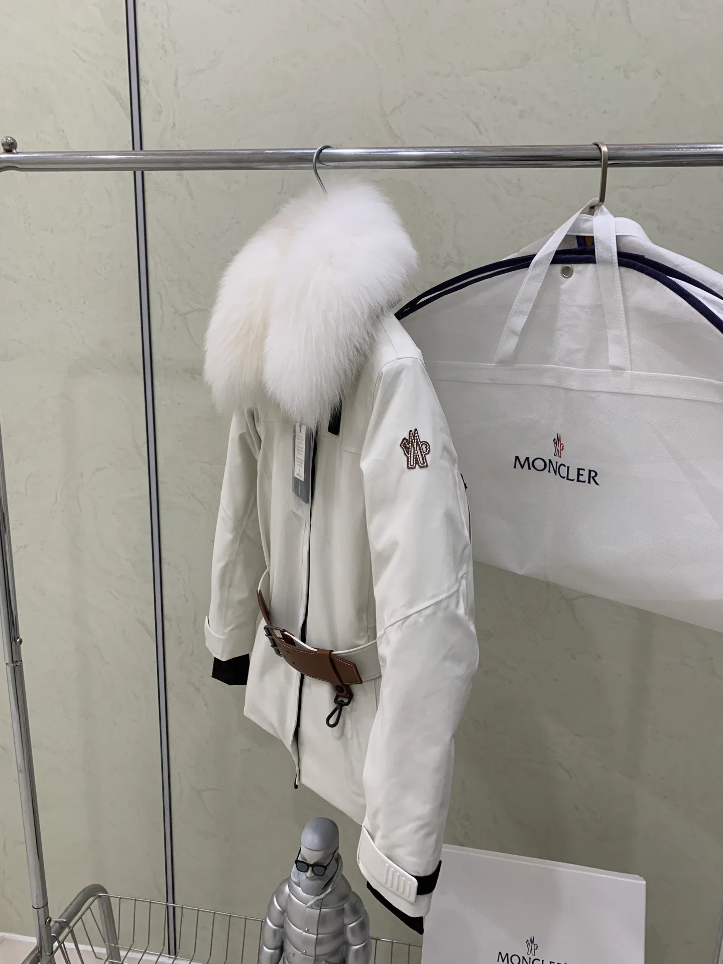 Куртки И Пуховики Женские Moncler 870383