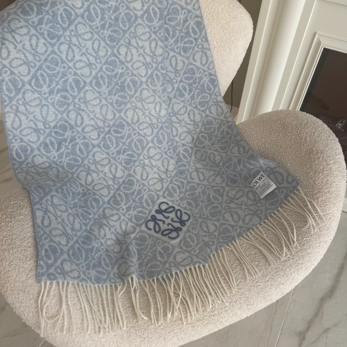 Шарфы Loewe 18141125