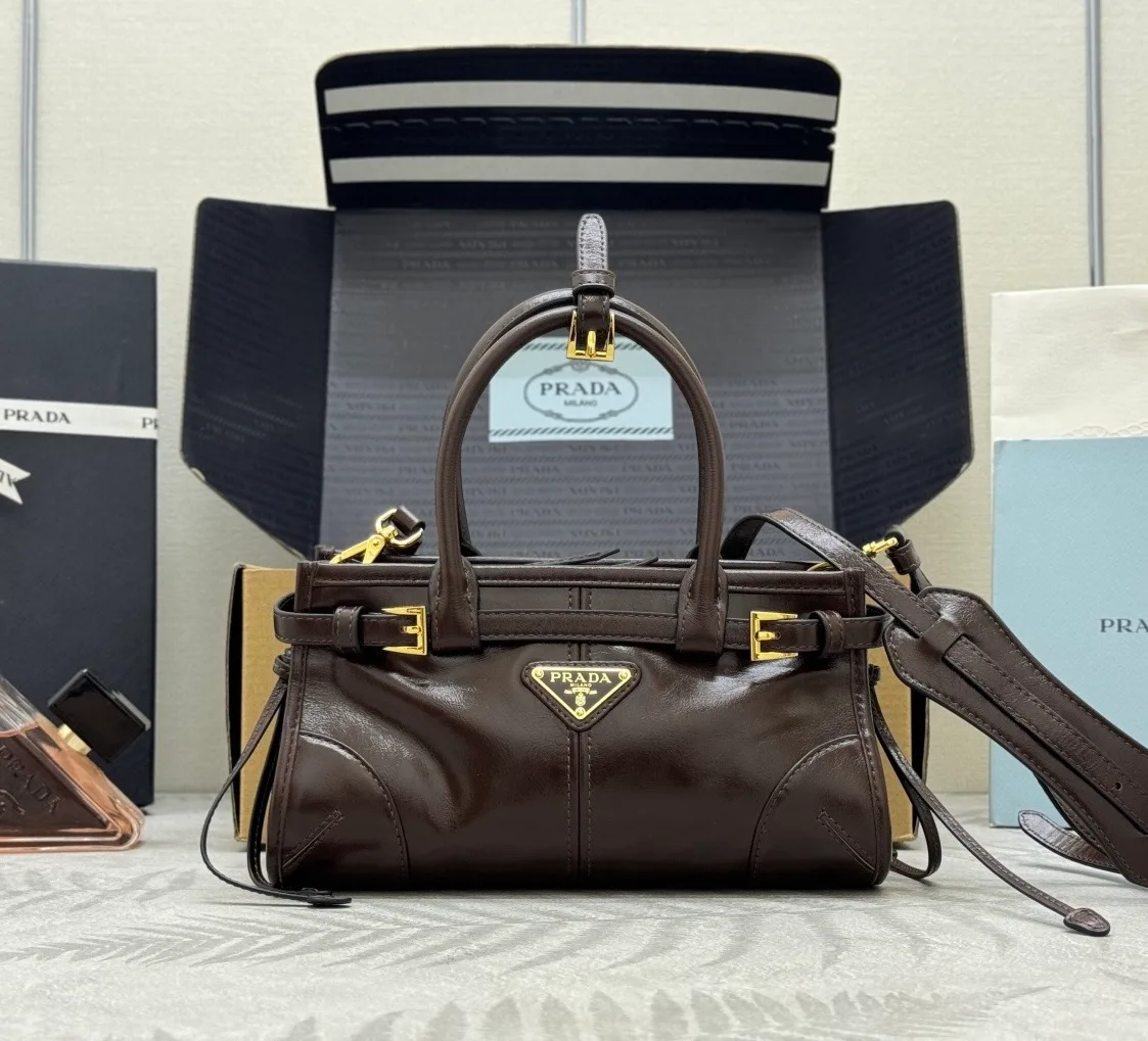 Сумки На Ремне Женские Prada 11682142