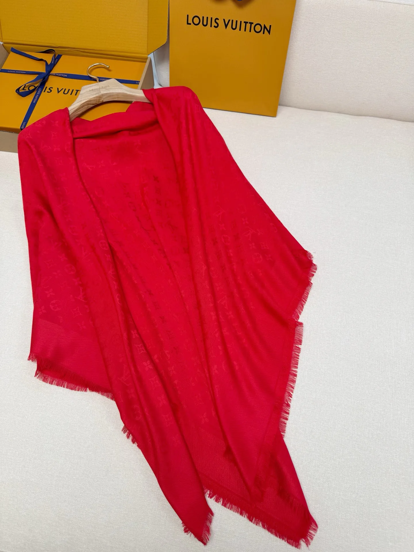 Шарфы Louis Vuitton 437756