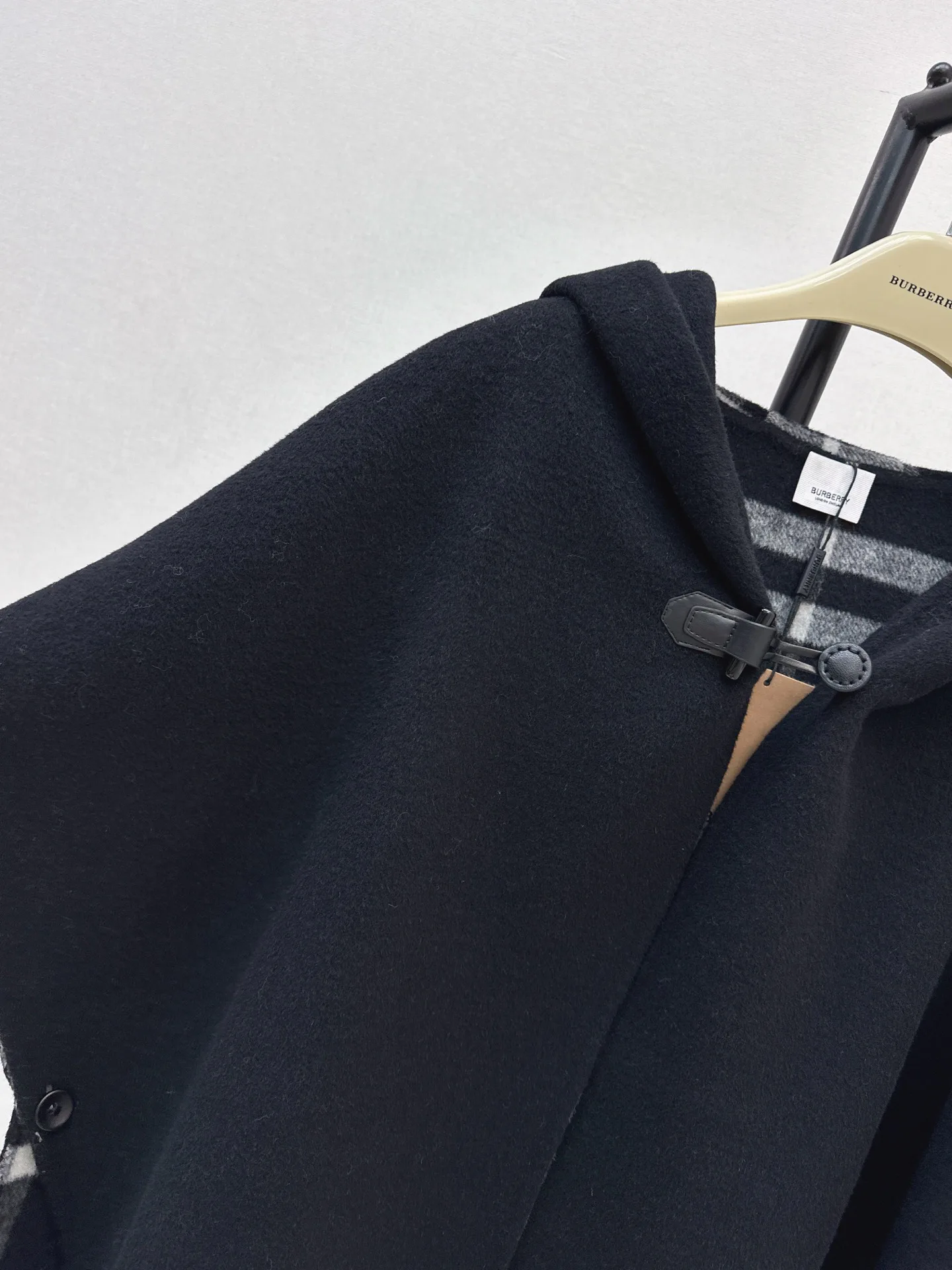Пальто Женские Burberry 18407950