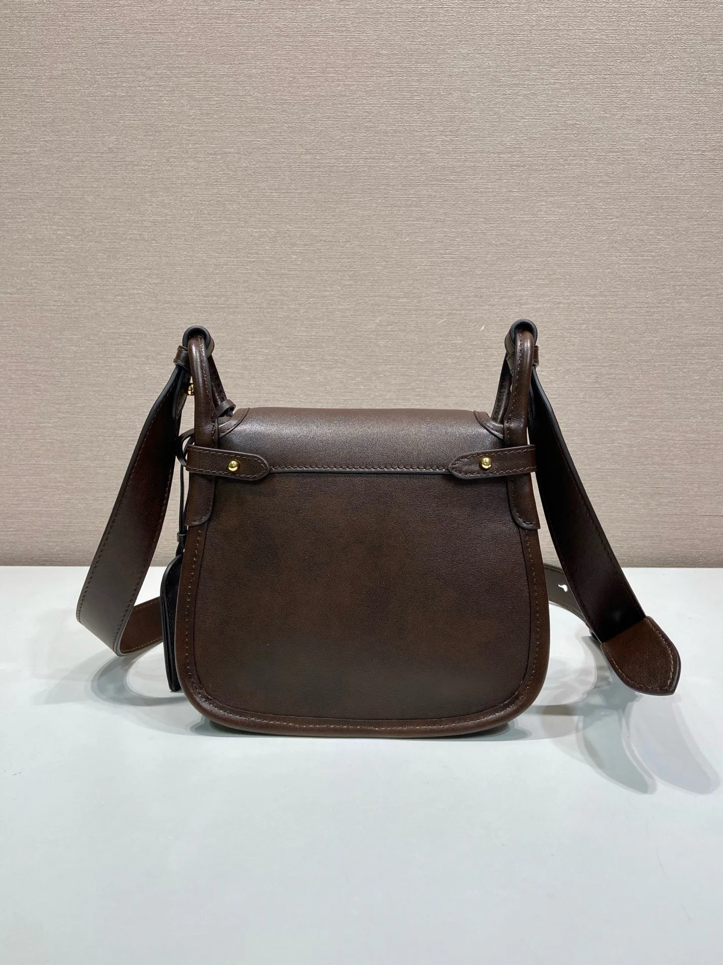 Классические Сумки Женские Prada 18184689