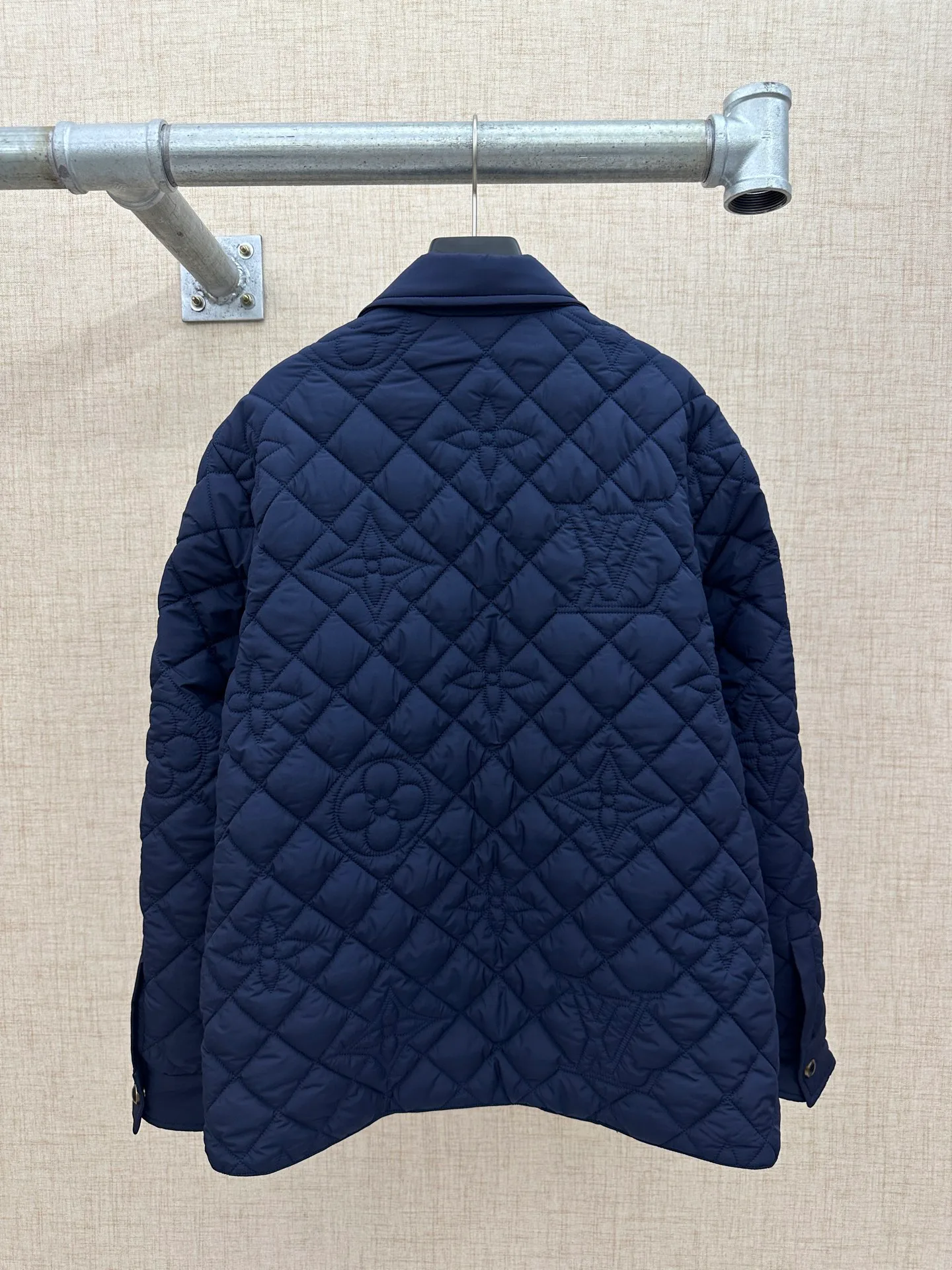 Куртки И Пуховики Женские Louis Vuitton 212586