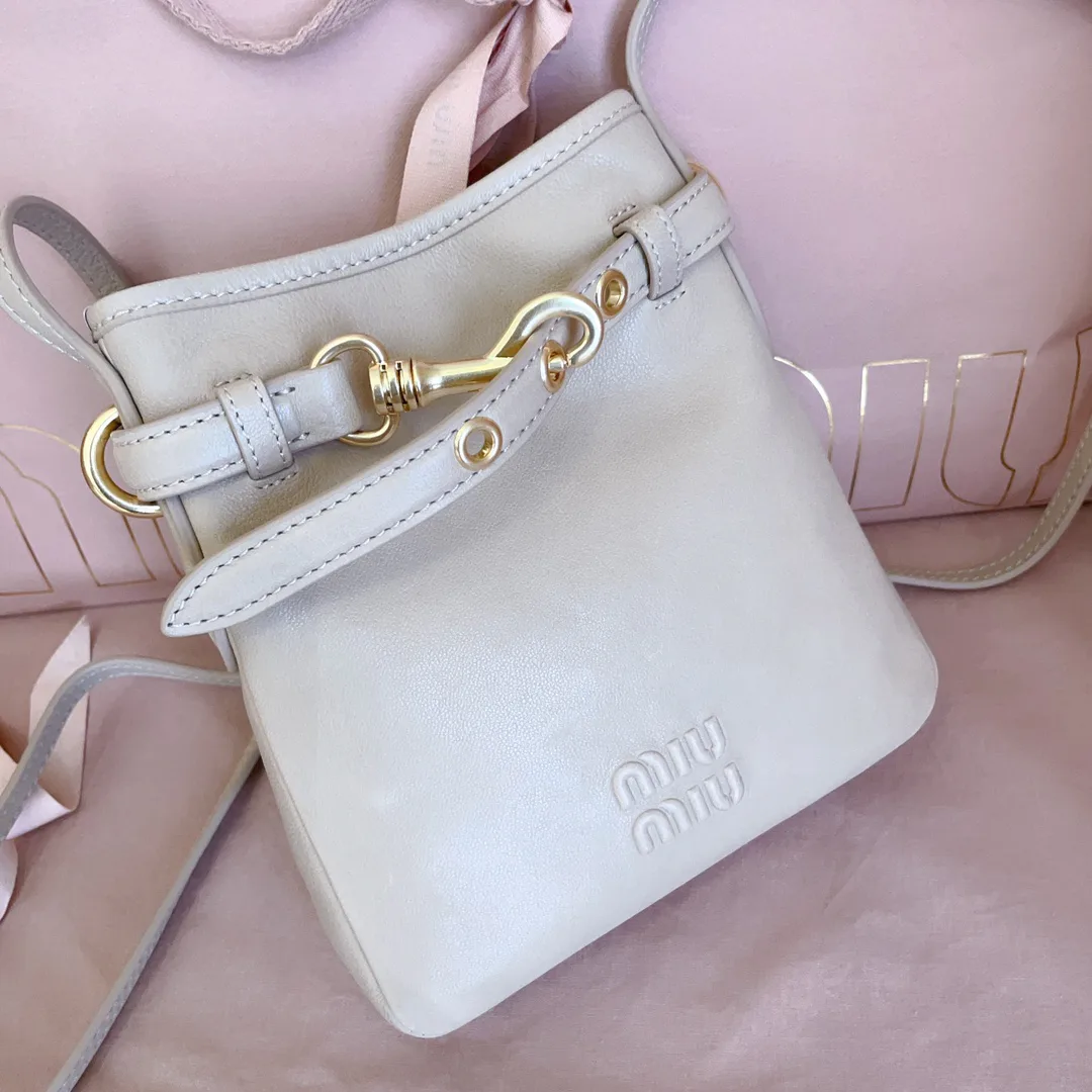 Клатчи Женские Miu Miu 11872259