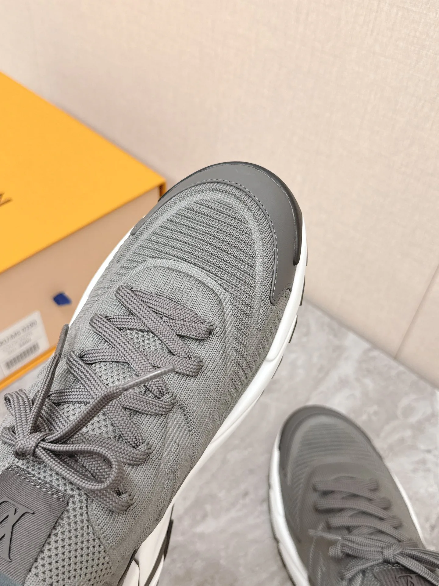 Кроссовки Мужские Louis Vuitton 137364