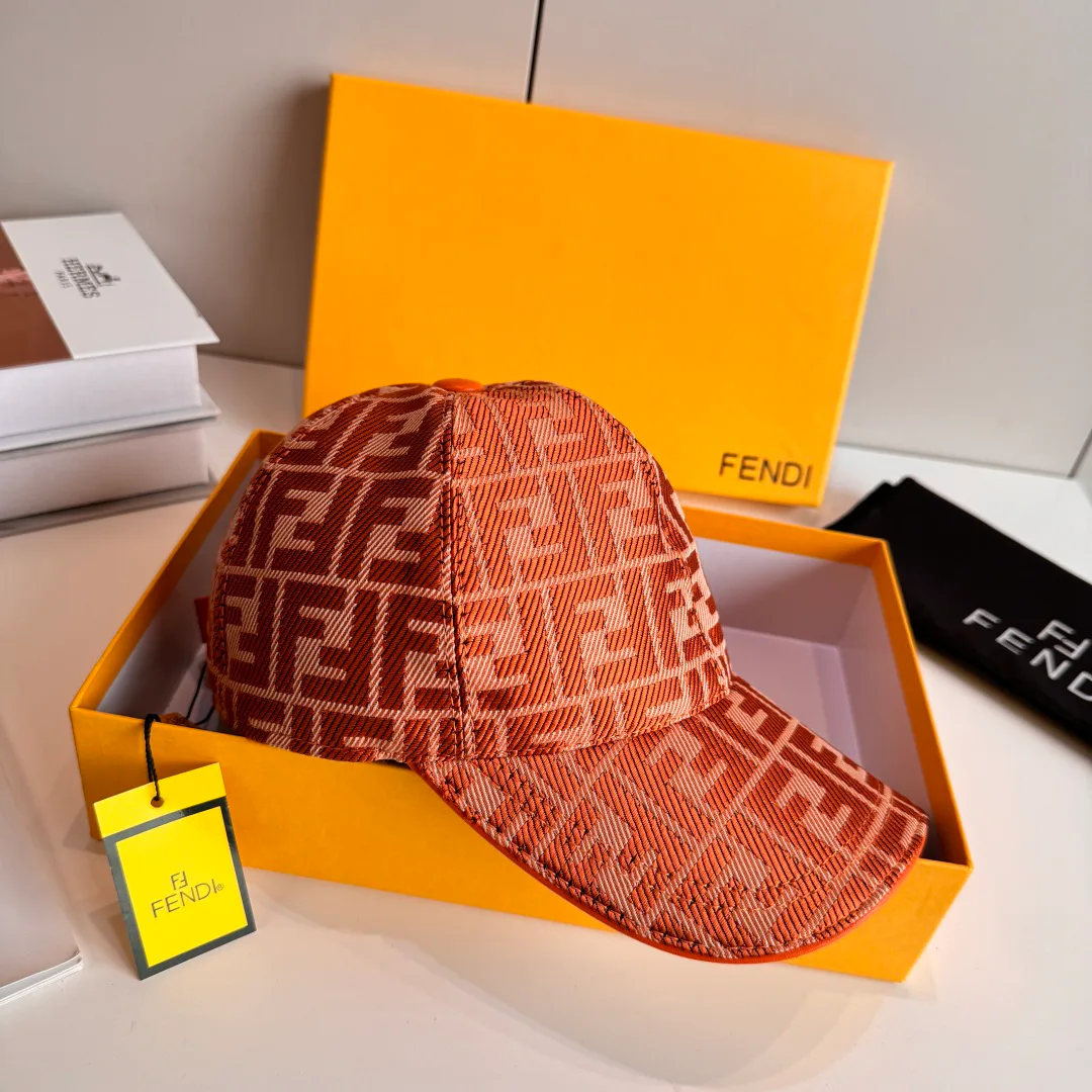 Головные Уборы Fendi 18347034