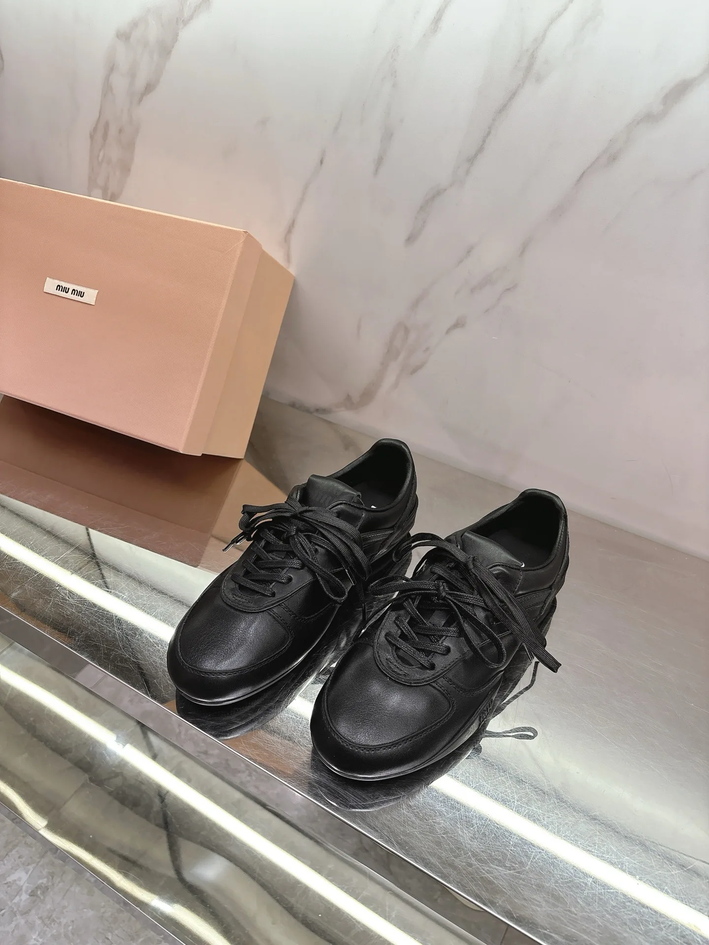 Кроссовки Женские Miu Miu 31134