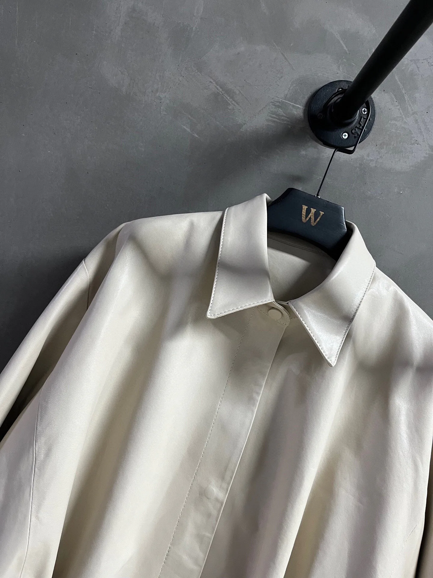 Кожаные Куртки И Дублёнки Мужские Loewe 11701806